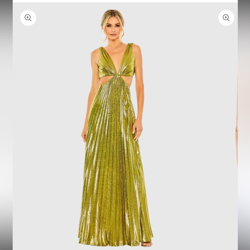 Mac Duggal Green Pleated Metallic Cutout Gown size Small